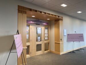 Entry door to Women's Cancer Center